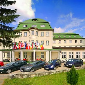 Palace Club Hotel